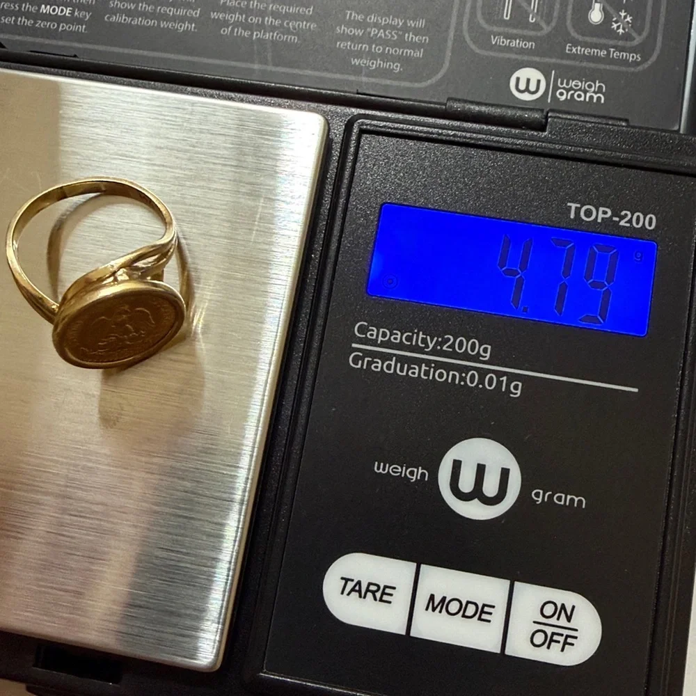 14K Yellow Gold ring & .900 gold 1945 Dos Pesos Coin Ring - Picture 5 of 6